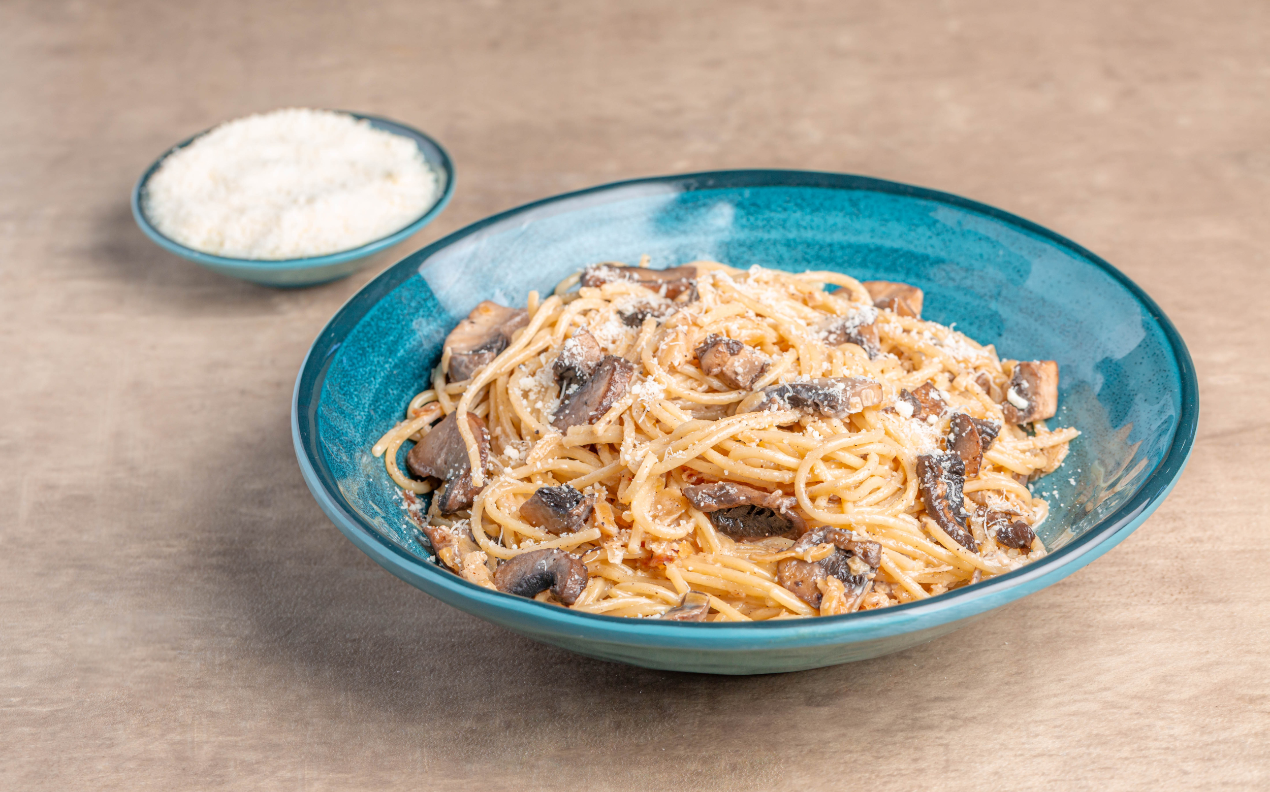 ספגטי ברוטב לבחירה